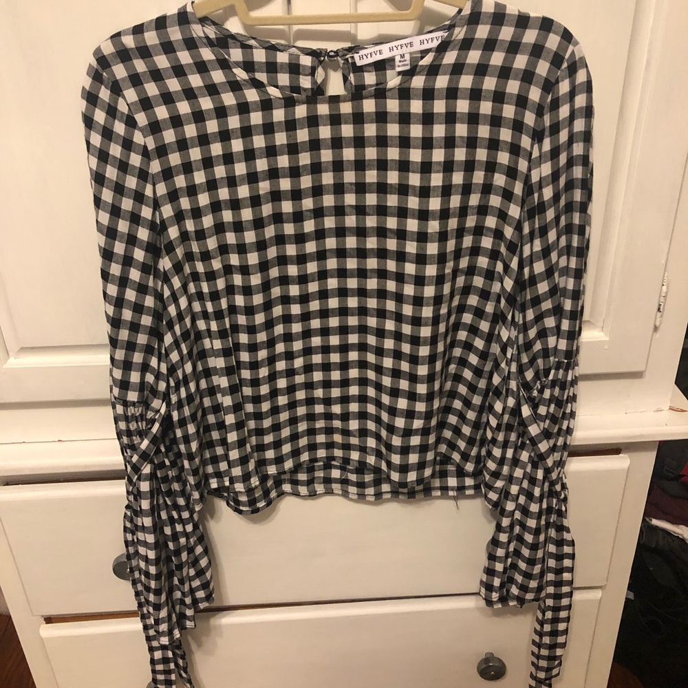 Gingham bell sleeve top